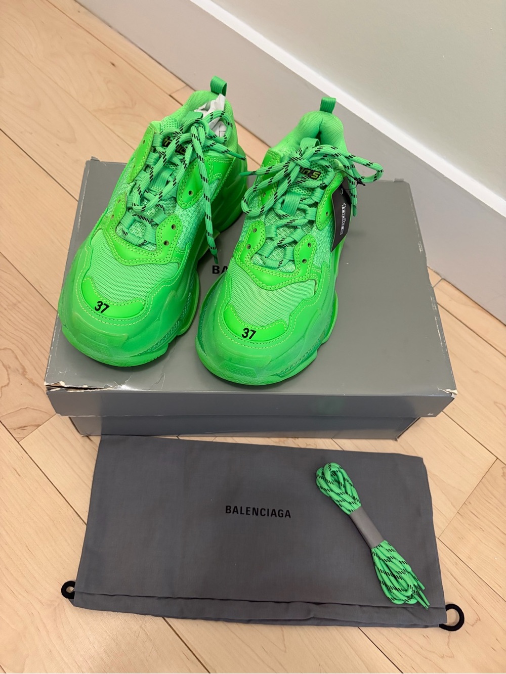 Balenciaga Triple S Clear Sole Sneakers Fluorescent Green Size 37 NWT $1,090